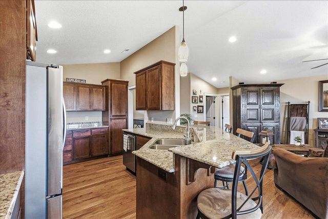 3229 Pecan Court, Medford, OR 97504