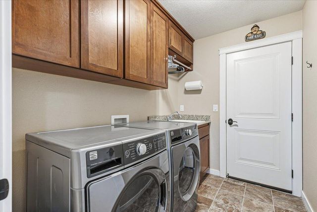 3229 Pecan Court, Medford, OR 97504