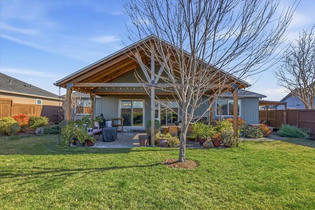 3229 Pecan Court, Medford, OR 97504