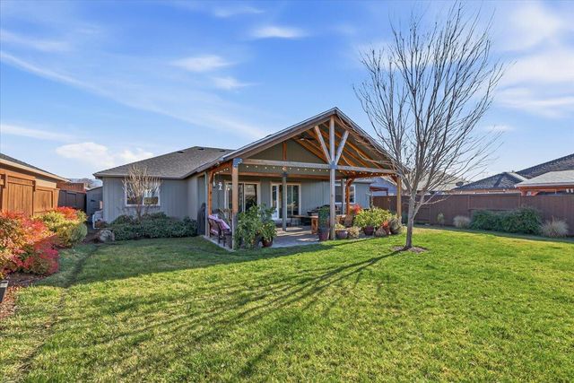 3229 Pecan Court, Medford, OR 97504