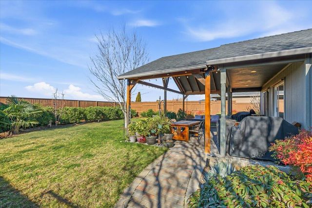 3229 Pecan Court, Medford, OR 97504