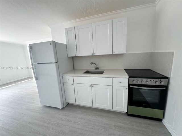 104 Commercial Blvd 4, Lauderdale By The Sea, FL 33308