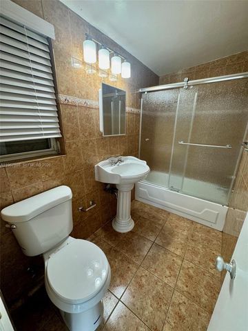 104 Commercial Blvd 4, Lauderdale By The Sea, FL 33308