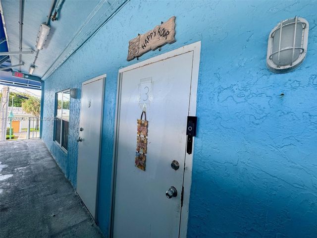 104 Commercial Blvd 4, Lauderdale By The Sea, FL 33308