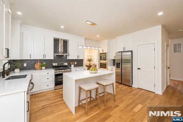 6 Ruby Court, Hamburg, NJ 07419