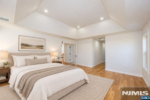 6 Ruby Court, Hamburg, NJ 07419