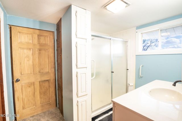 1413 W Washington Street, Montpelier, OH 43543