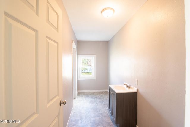 1413 W Washington Street, Montpelier, OH 43543