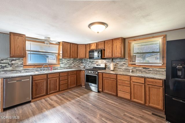 1413 W Washington Street, Montpelier, OH 43543