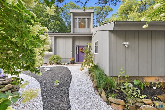 850 Litchfield Turnpike, Bethany, CT 06524