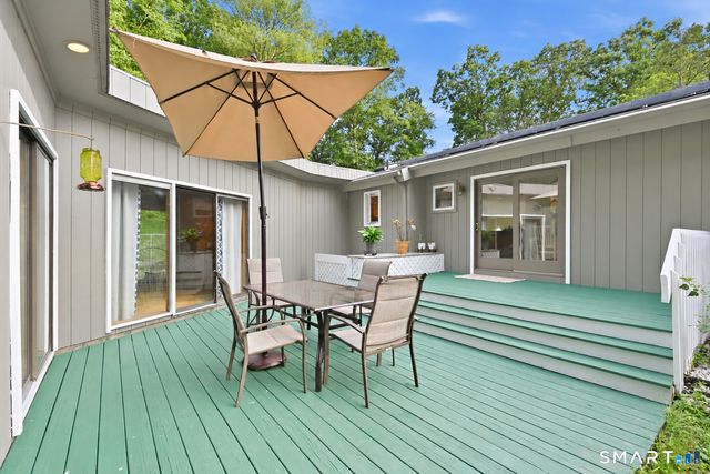 850 Litchfield Turnpike, Bethany, CT 06524