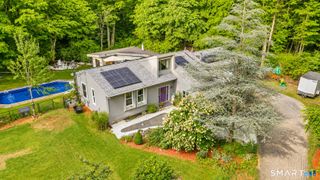 850 Litchfield Turnpike, Bethany, CT 06524