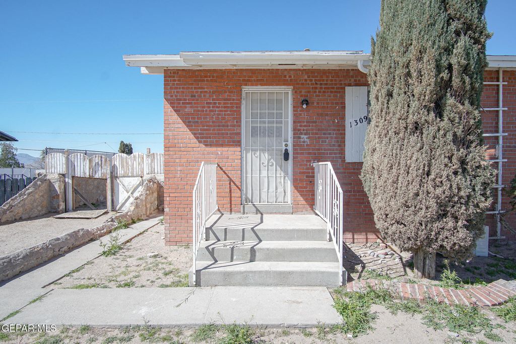 1309 CHADBOURNE Street, El Paso, TX 79903