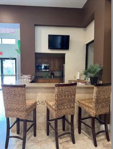 10501 SW 155 1121, Miami, FL 33196