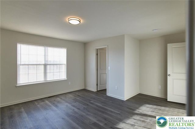 6639 Stein Way, Lower Macungie Twp, PA 18062