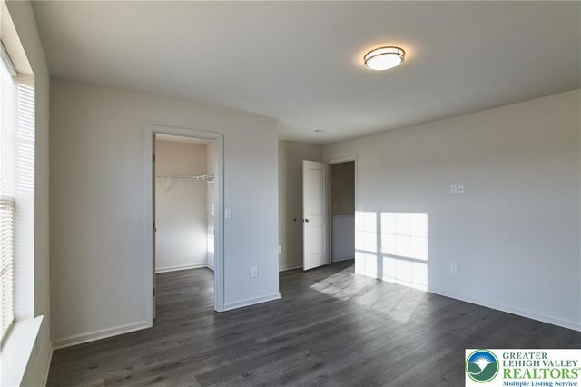 6639 Stein Way, Lower Macungie Twp, PA 18062