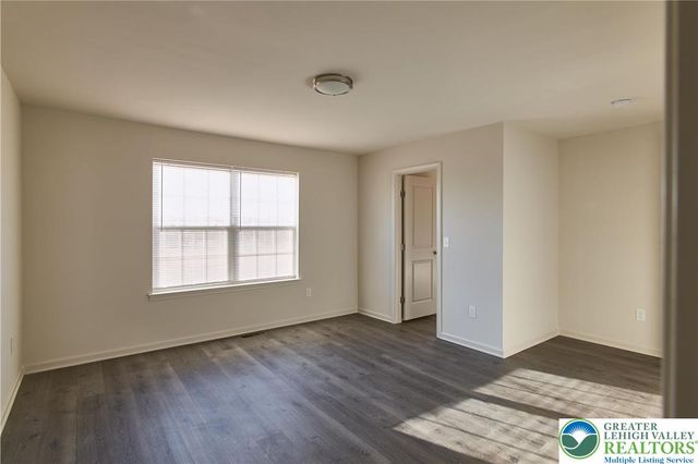 6639 Stein Way, Lower Macungie Twp, PA 18062