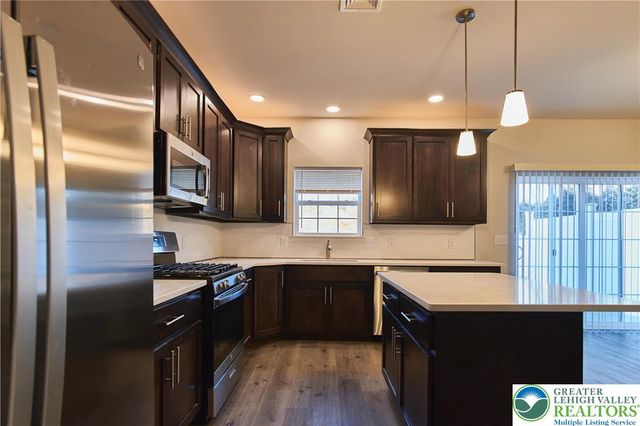 6639 Stein Way, Lower Macungie Twp, PA 18062