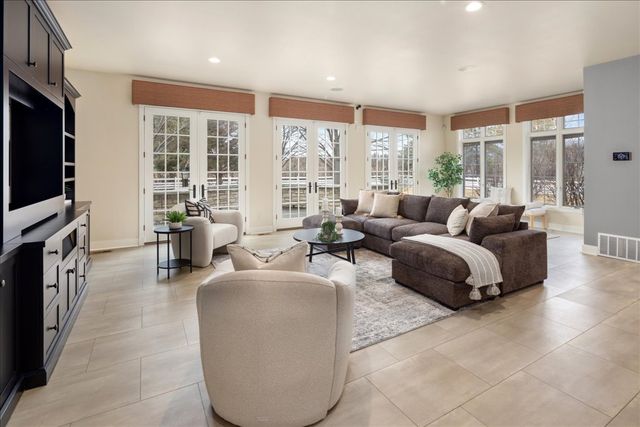 1200 Bluegrass Dr W, Billings, MT 59106