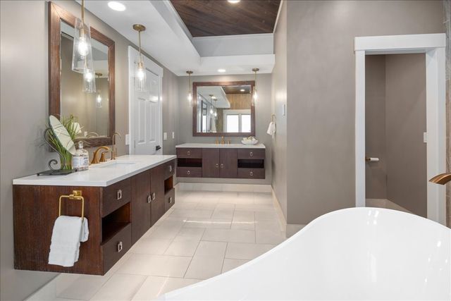 1200 Bluegrass Dr W, Billings, MT 59106