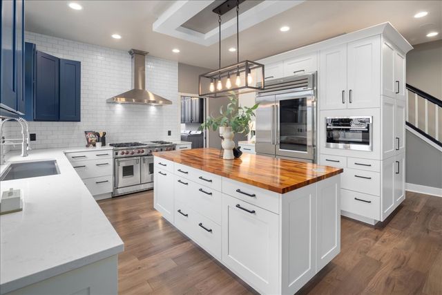 1200 Bluegrass Dr W, Billings, MT 59106