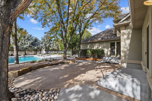 1200 Bluegrass Dr W, Billings, MT 59106