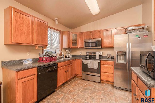 105 S Foss Ave Avenue, Sioux Falls, SD 57110