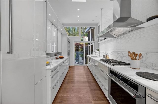 1196 Converse NE Drive, Atlanta, GA 30324