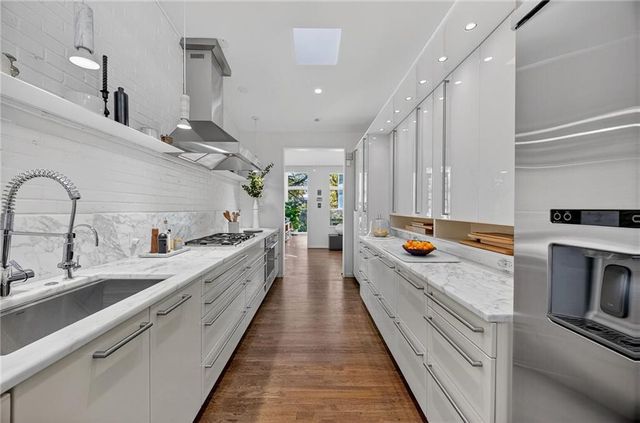 1196 Converse NE Drive, Atlanta, GA 30324