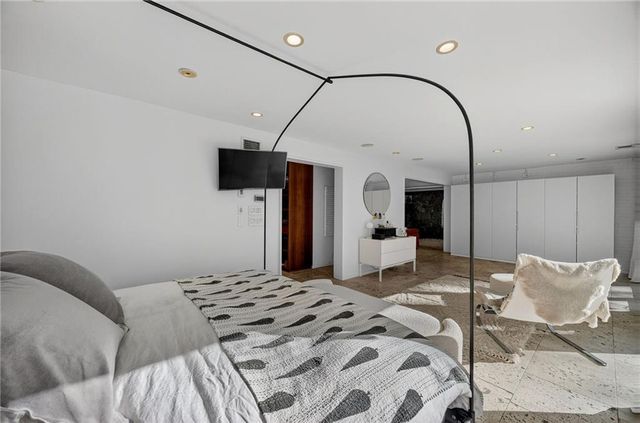 1196 Converse NE Drive, Atlanta, GA 30324