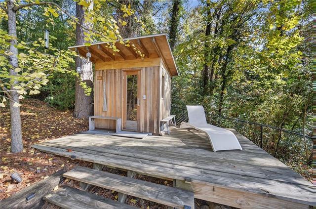 1196 Converse NE Drive, Atlanta, GA 30324