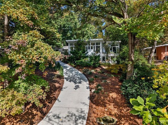 1196 Converse NE Drive, Atlanta, GA 30324