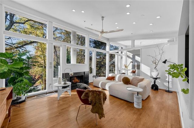 1196 Converse NE Drive, Atlanta, GA 30324