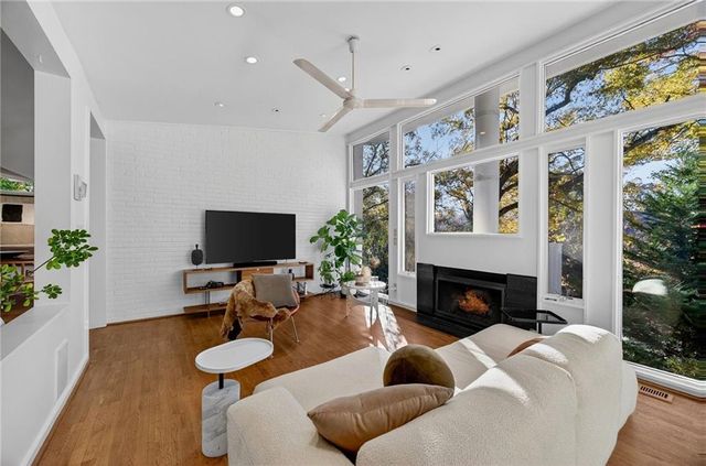 1196 Converse NE Drive, Atlanta, GA 30324