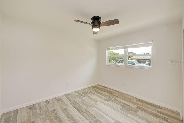 2589 SUNNY BREEZE AVENUE B, Largo, FL 33770