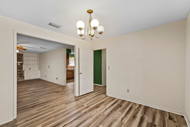 15 Rosewood Circle, Little Rock, AR 72205