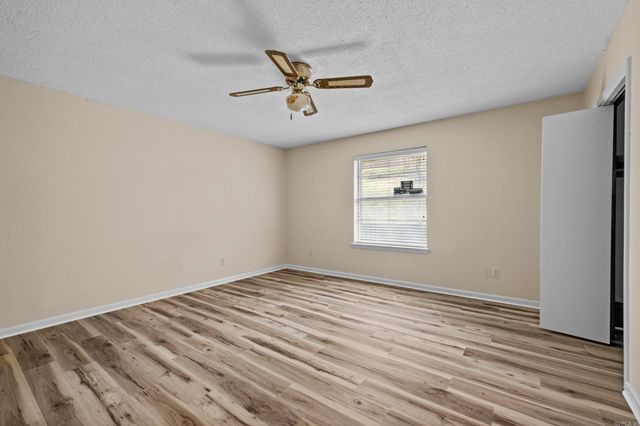 15 Rosewood Circle, Little Rock, AR 72205