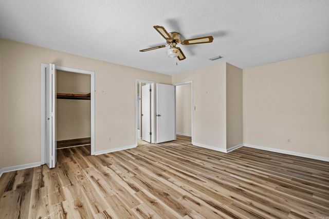 15 Rosewood Circle, Little Rock, AR 72205