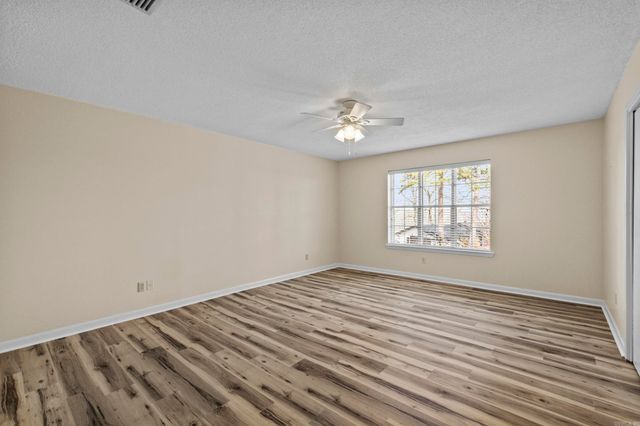 15 Rosewood Circle, Little Rock, AR 72205