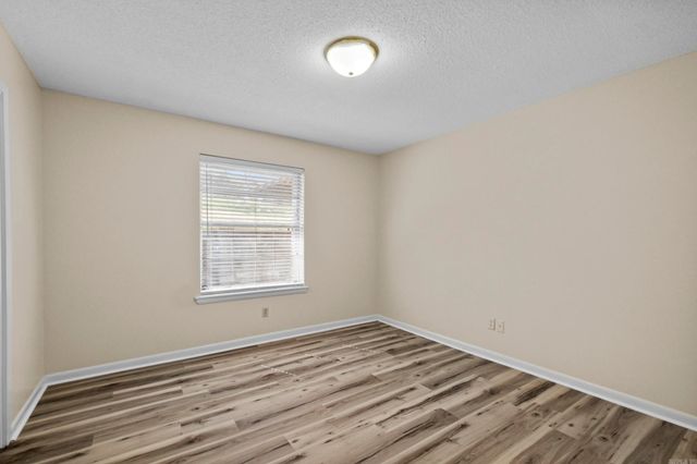 15 Rosewood Circle, Little Rock, AR 72205