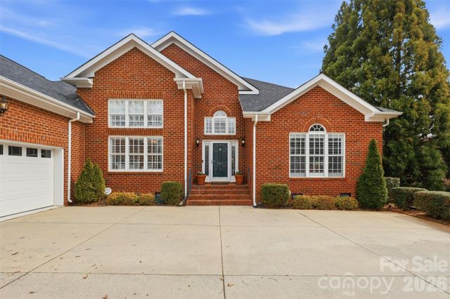 9211 Holly Hill Farm Road, Charlotte, NC 28277