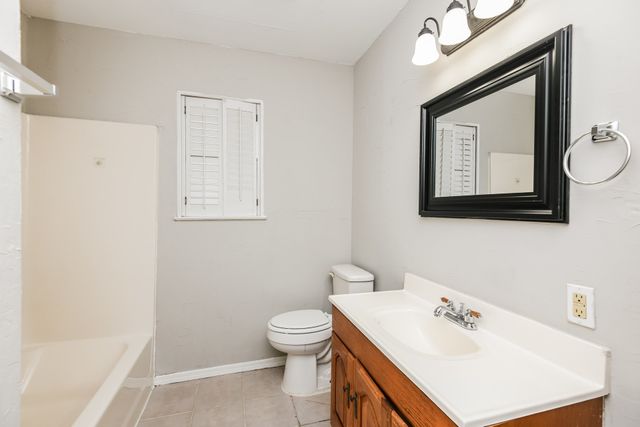 918 Kerry Street, Benbrook, TX 76126