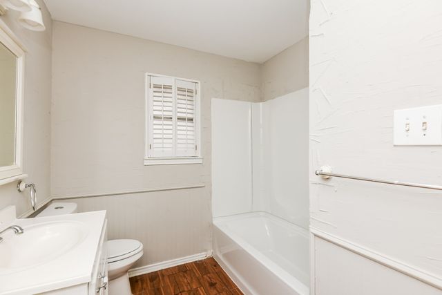 918 Kerry Street, Benbrook, TX 76126