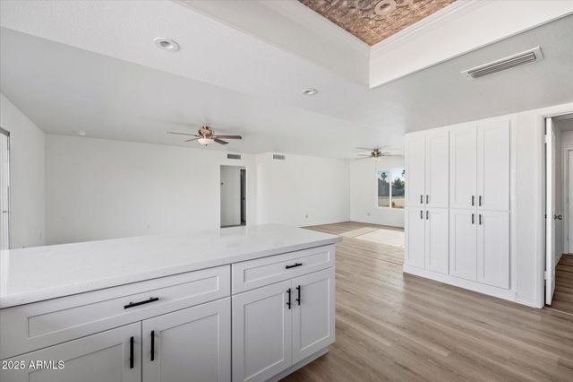 602 W YALE Drive, Tempe, AZ 85283