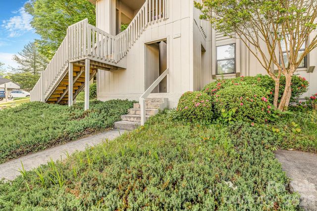 1801 Abbey Circle, Asheville, NC 28805