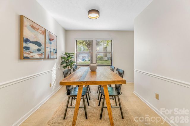 1801 Abbey Circle, Asheville, NC 28805