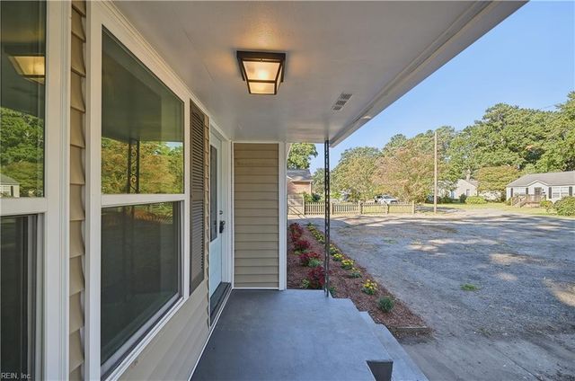 620 72nd ST, Newport News, VA 23605