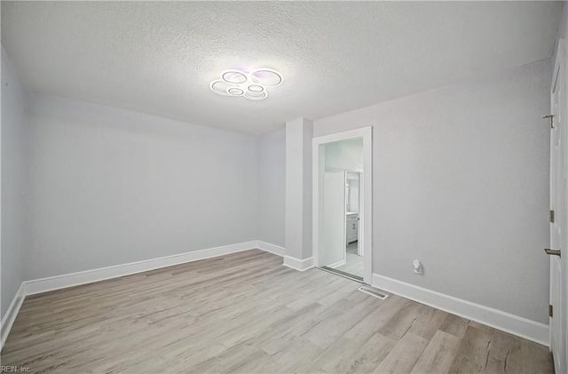620 72nd ST, Newport News, VA 23605