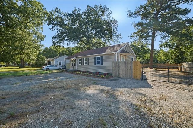 620 72nd ST, Newport News, VA 23605