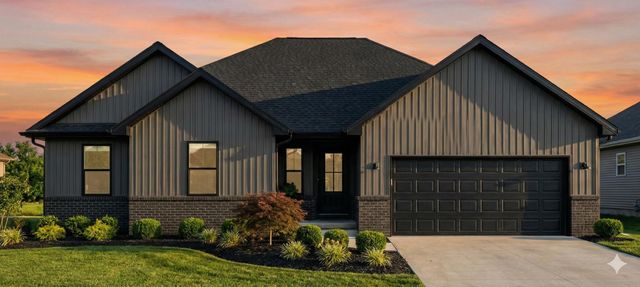 605 N Acacia Avenue, Clever, MO 65631